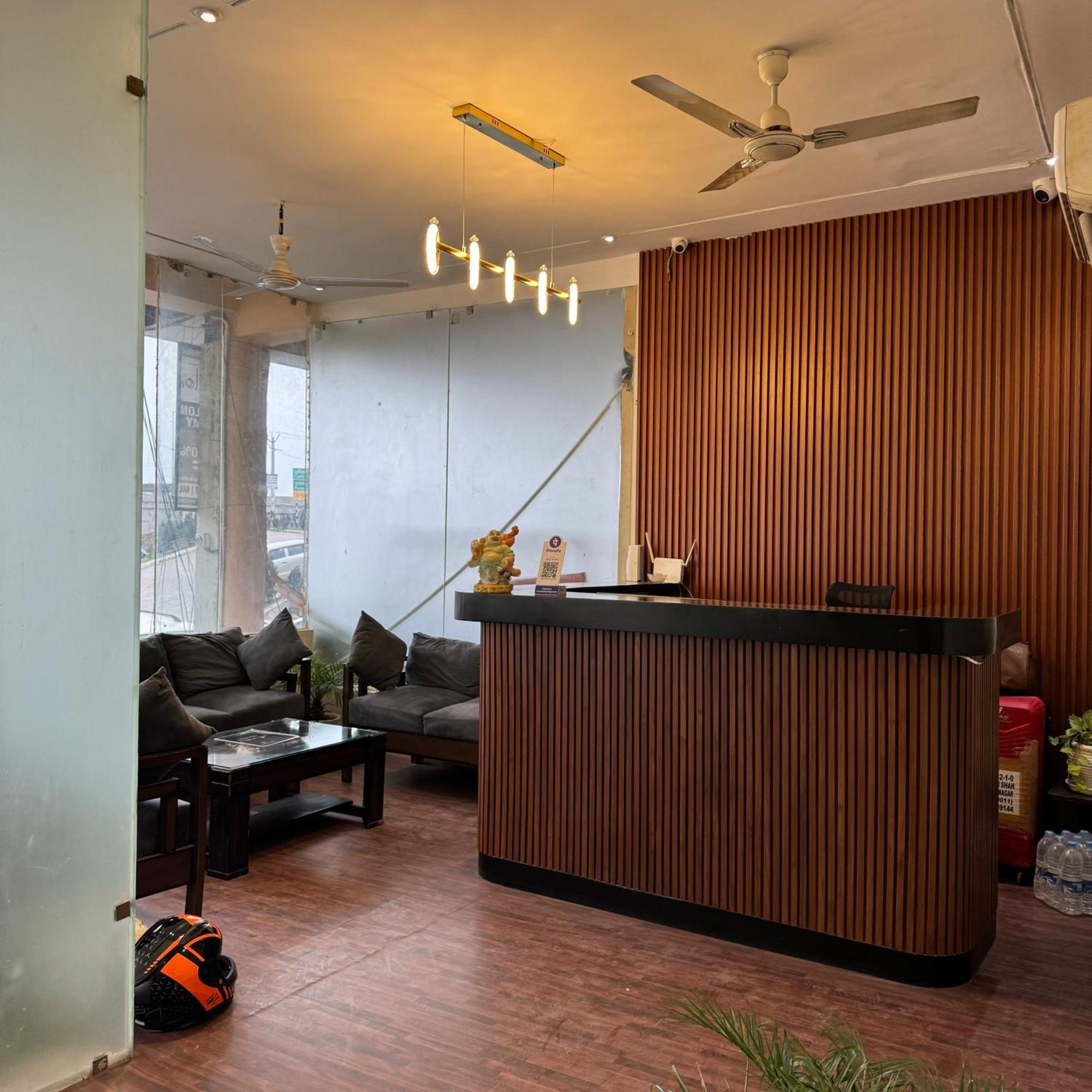 Shivjot Hotel Kharar Exterior photo